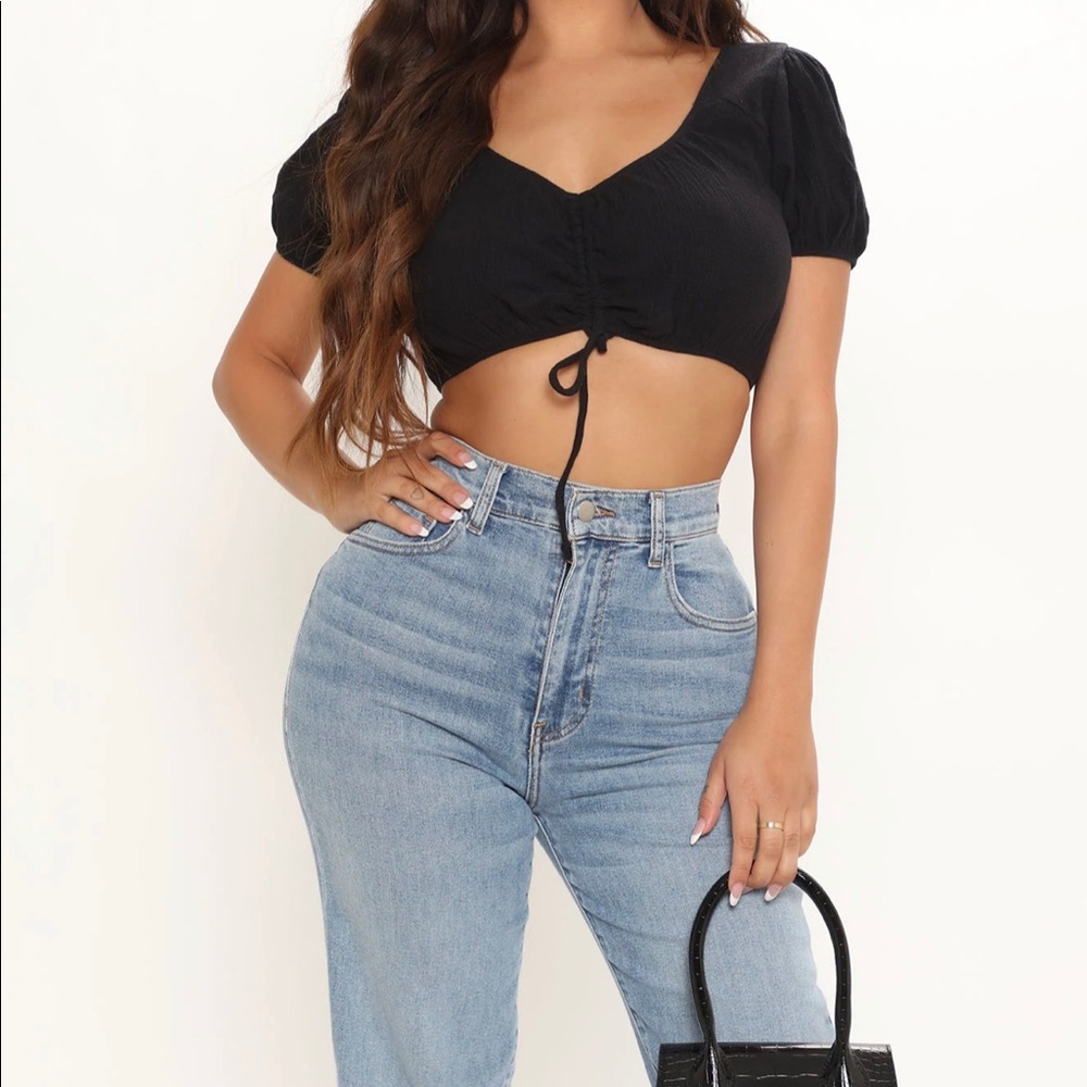 🔴 2/$10 Puffed Crop Top